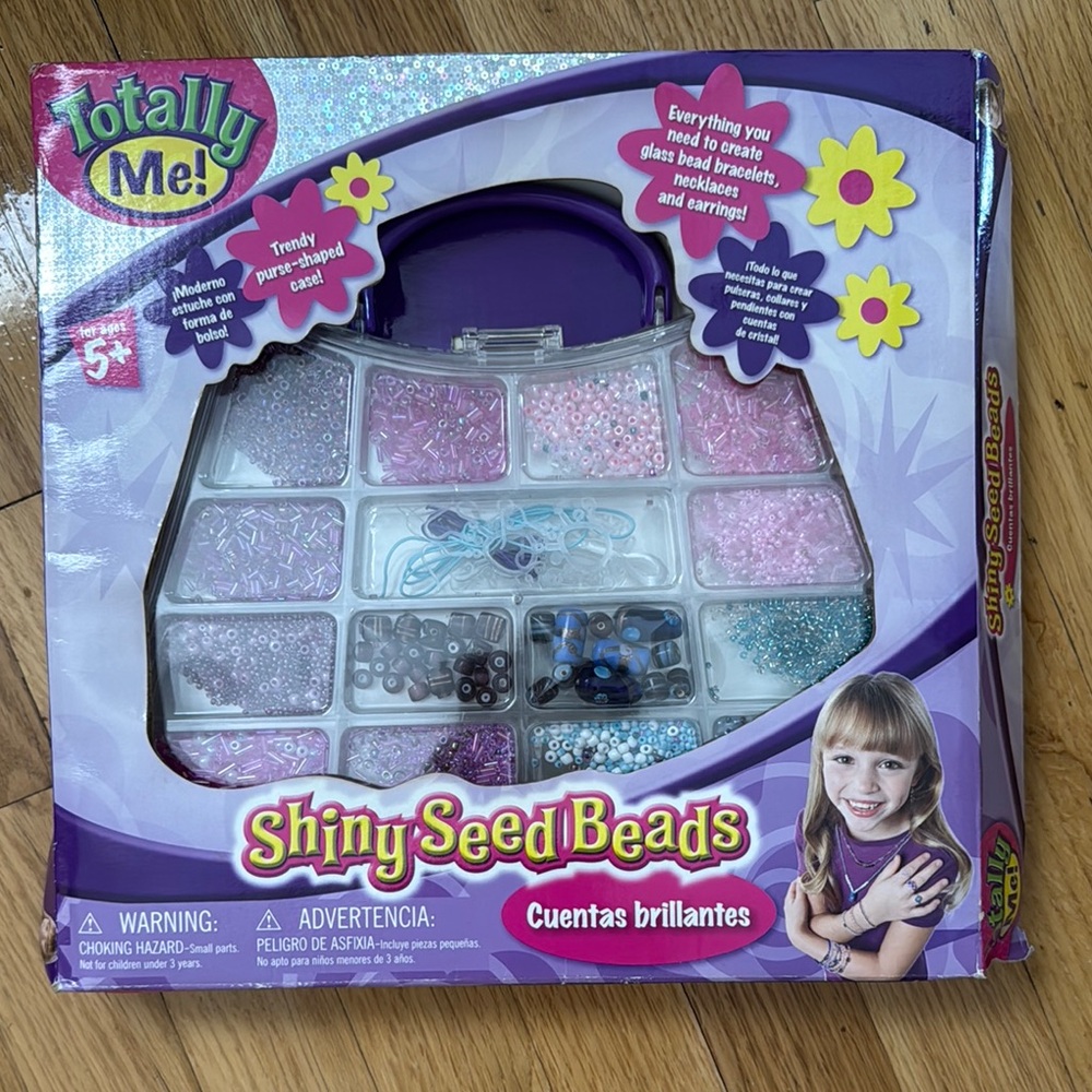 Totally Me! Shiny Seed Beads Kit (Brand New)
